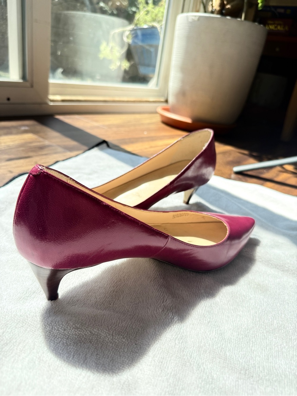 Cole Haan Nike Air Burgundy Leather Kitten-Heel Pumps Women’s Size 9B